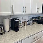 86A King Bed 2Bd 3Bt On Queen St. Downtown