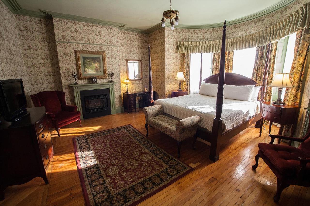 Fairholm Boutique 5* Charlottetown