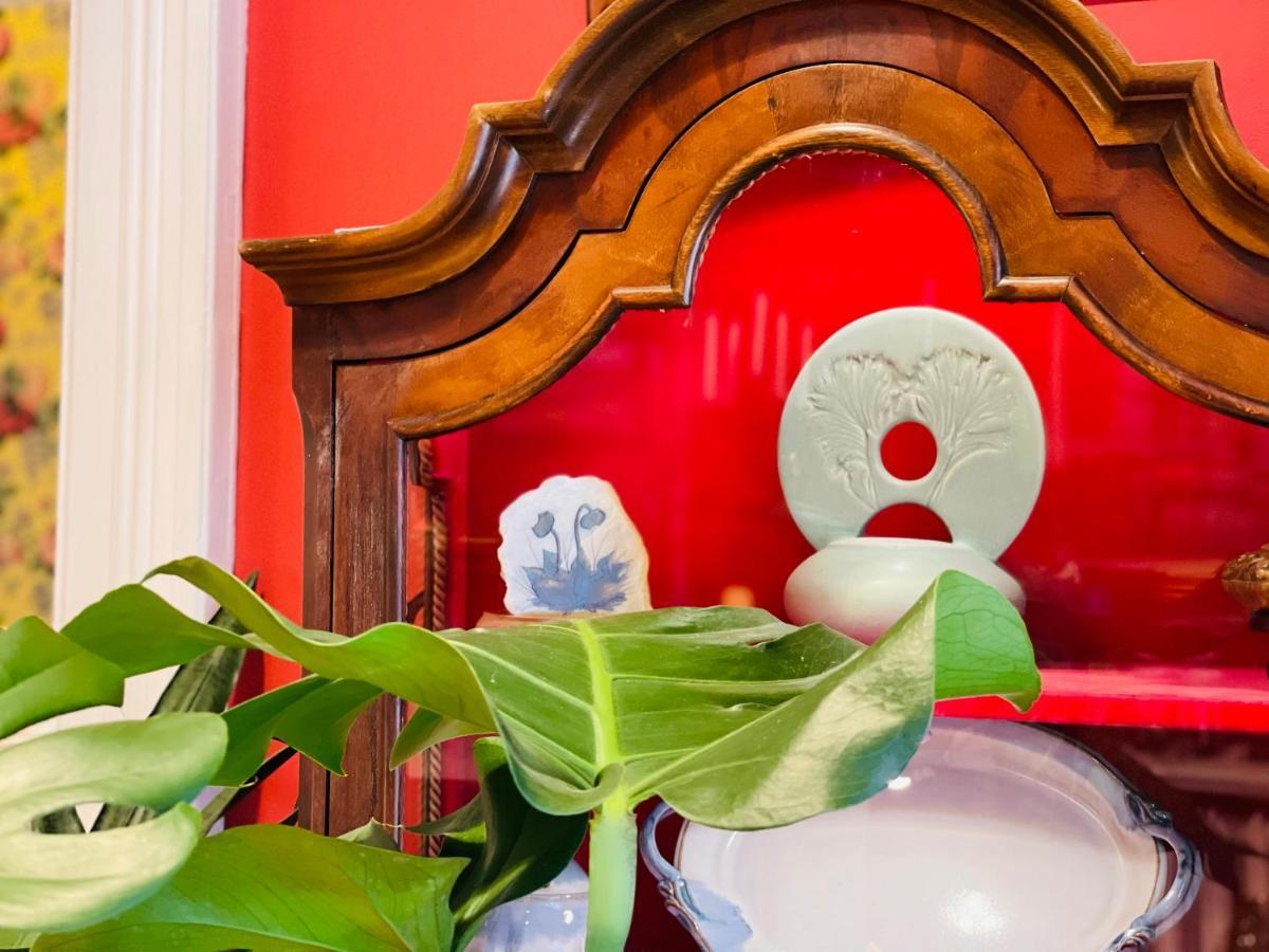 Charlotte's Rose Bed & Breakfast 4*