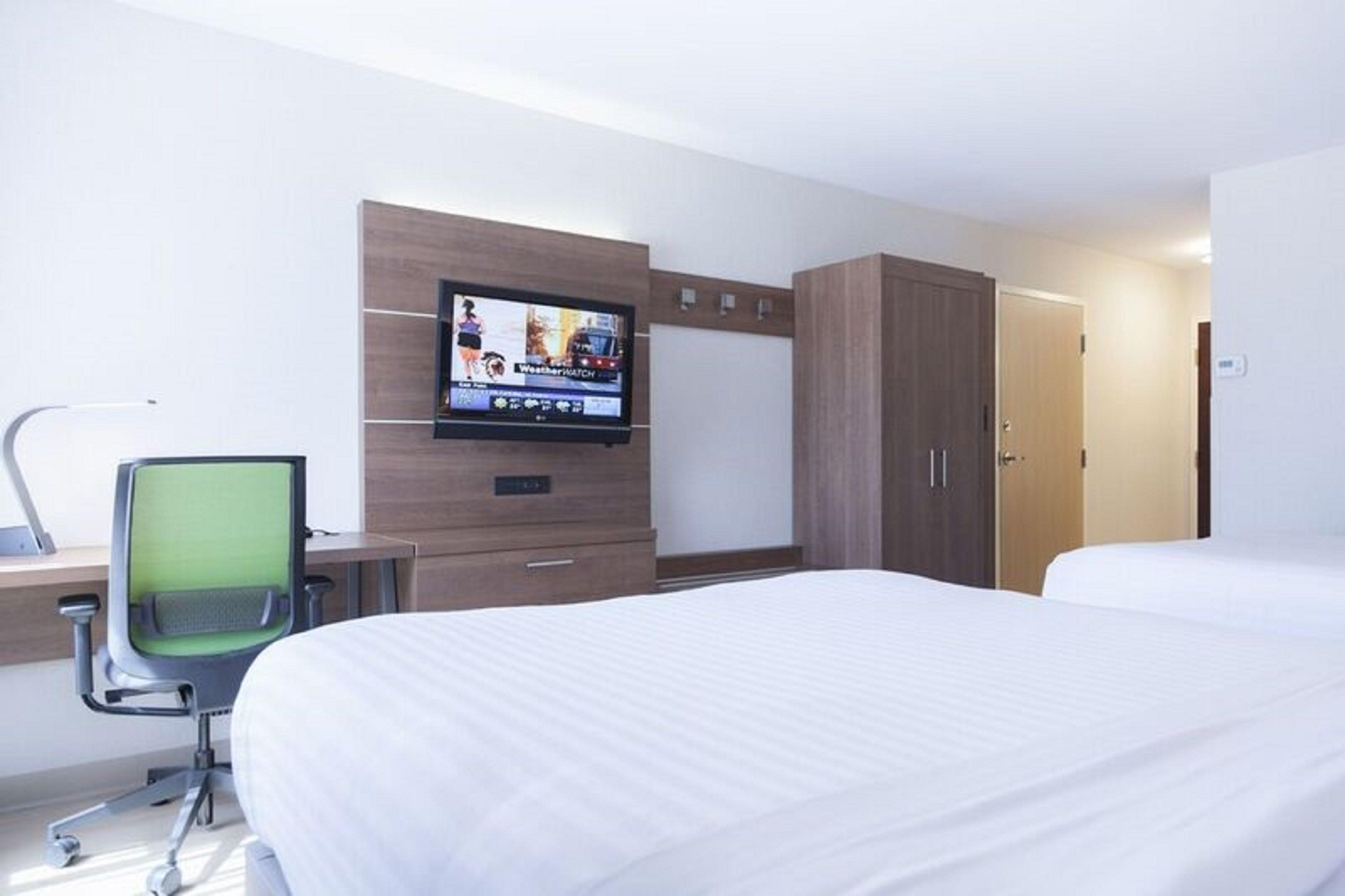 Hotel Express & By Ihg 3*