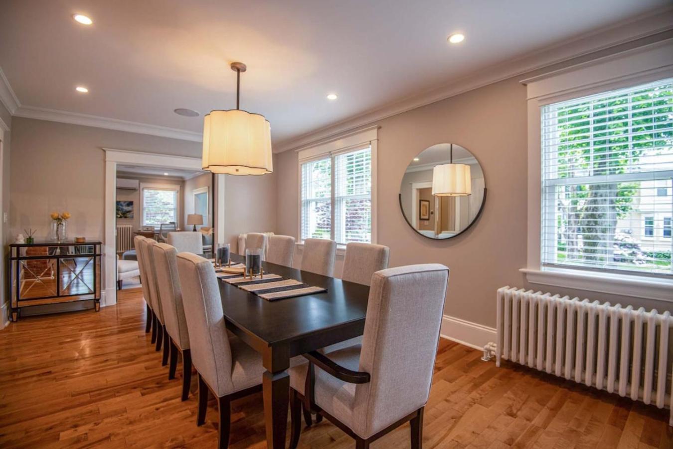 Luxury Colonial Heritage Holiday home Charlottetown