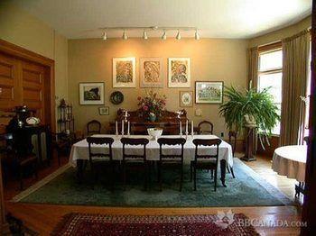 Bed & Breakfast Hillhurst