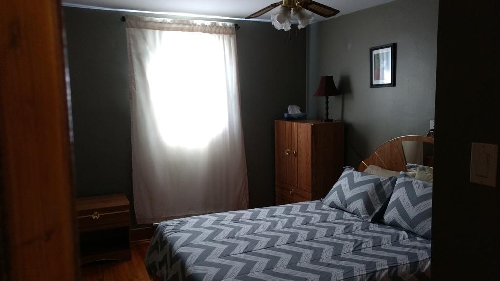 Studio On Brackley Apartment *