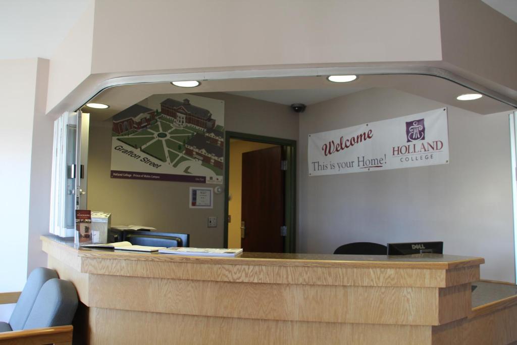 Aparthotel Glendenning Hall At Holland College 2*