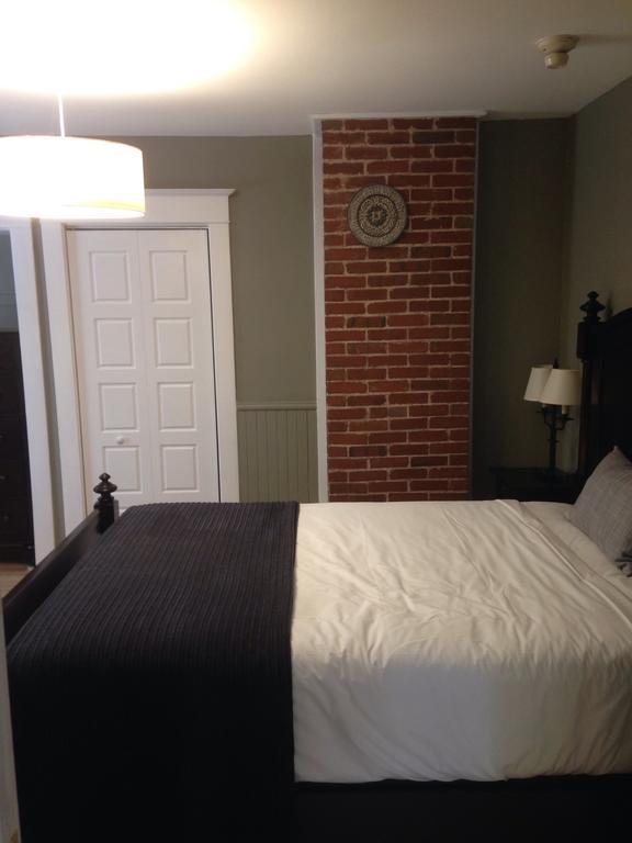 Hillhurst Bed & Breakfast