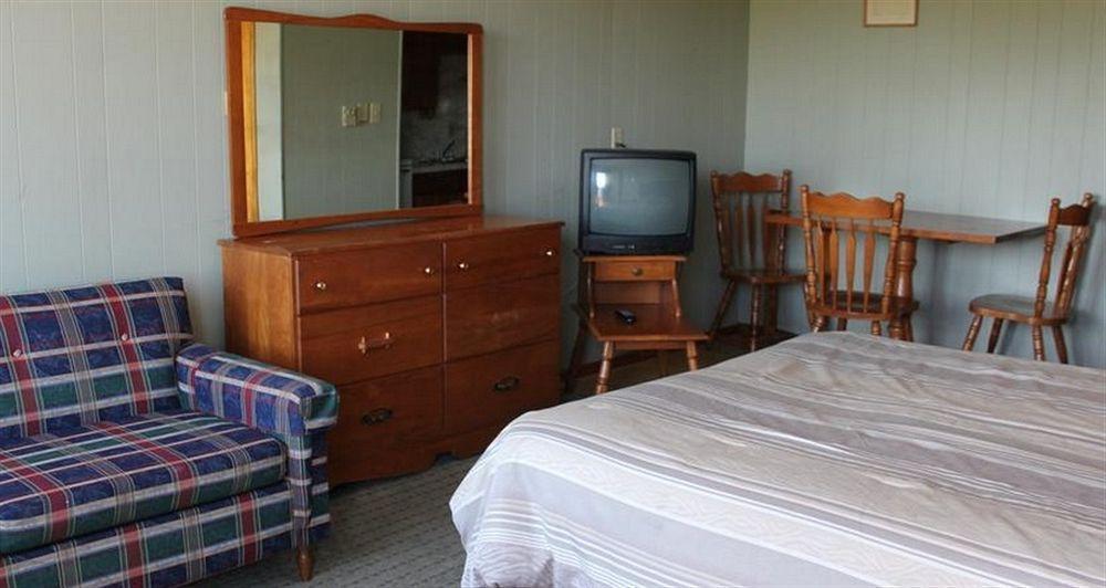 Royalty Maples Motel & Cottages Motel Charlottetown