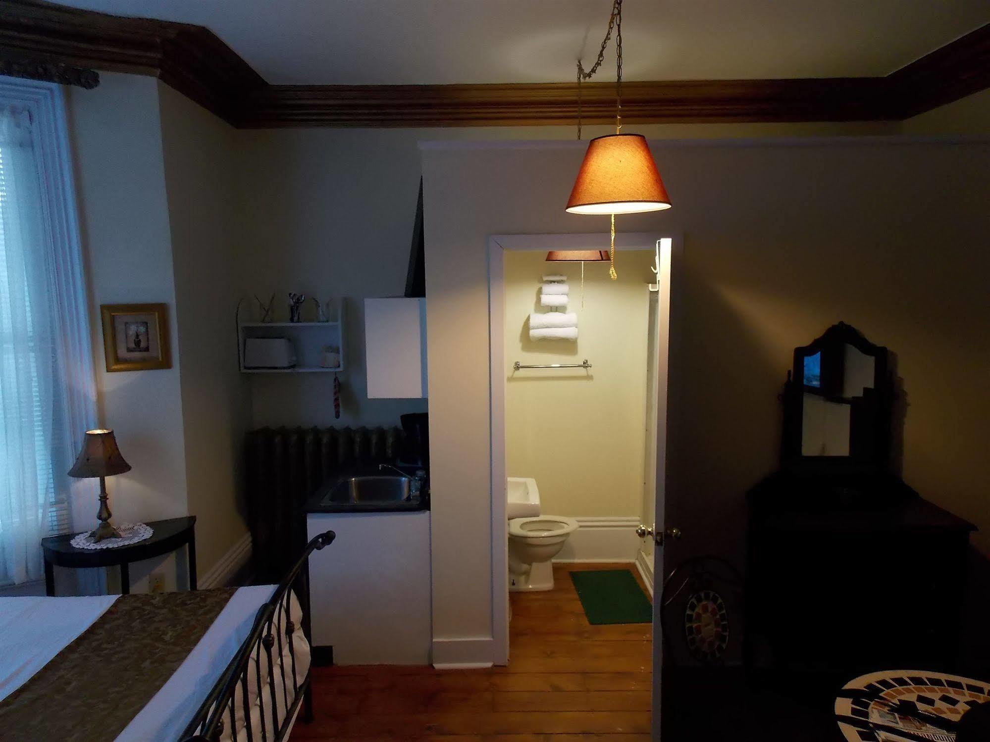 Of Euston Hotel Charlottetown