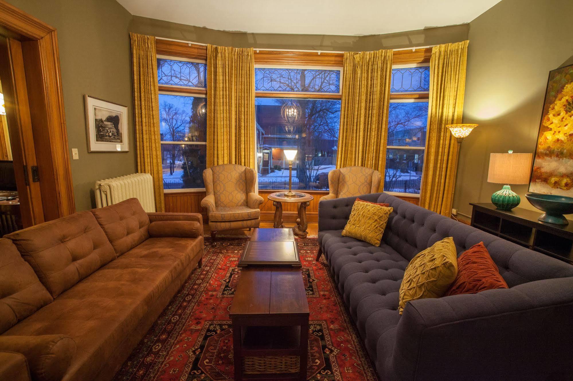 Hillhurst Bed & Breakfast